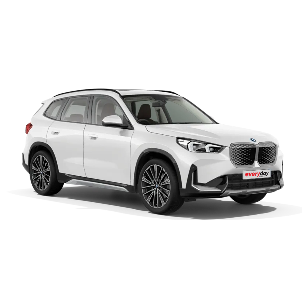 BMW IX1 vb.